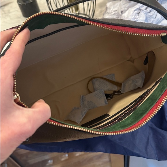 Dooney and Bourke large Cassidy Florentine shoulder/hobo - Picture 9 of 10